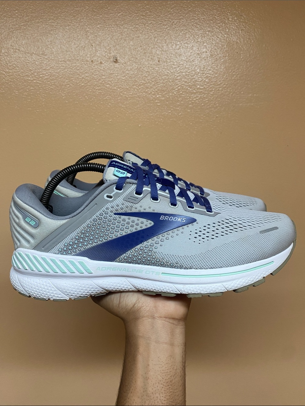 Brooks Adrenaline GTS 22 Women’s Running Sneakers Alloy/Blue/Green Size 11 Wide